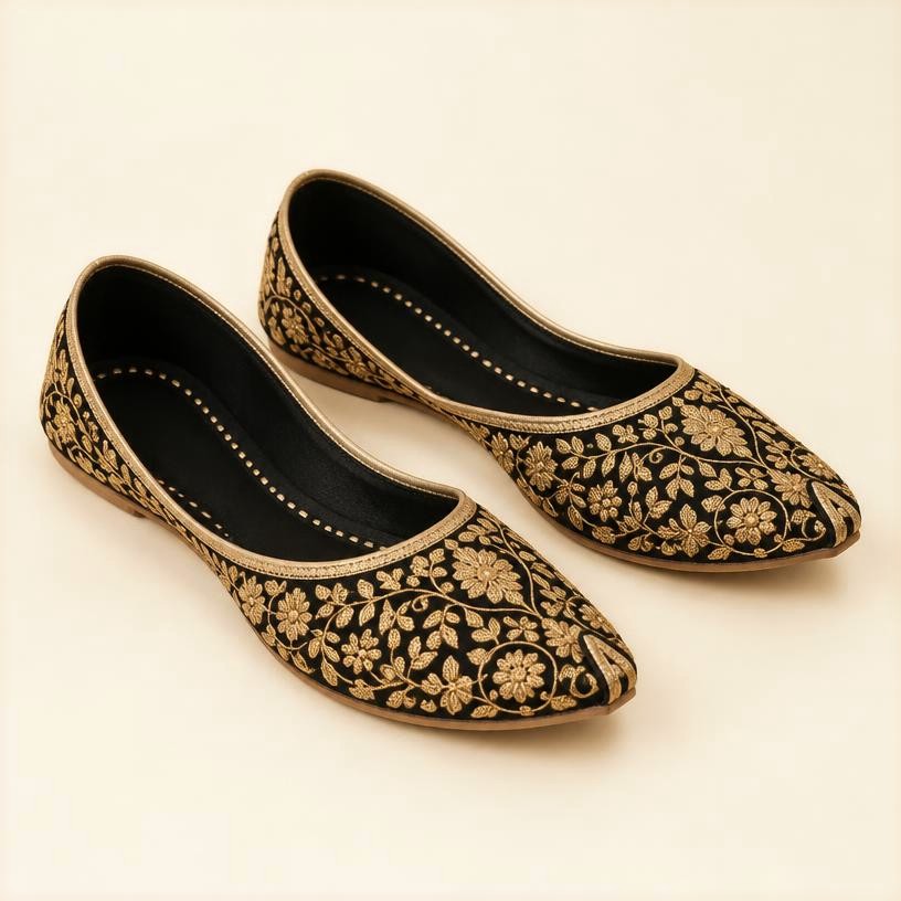 Gold Thread Mojari