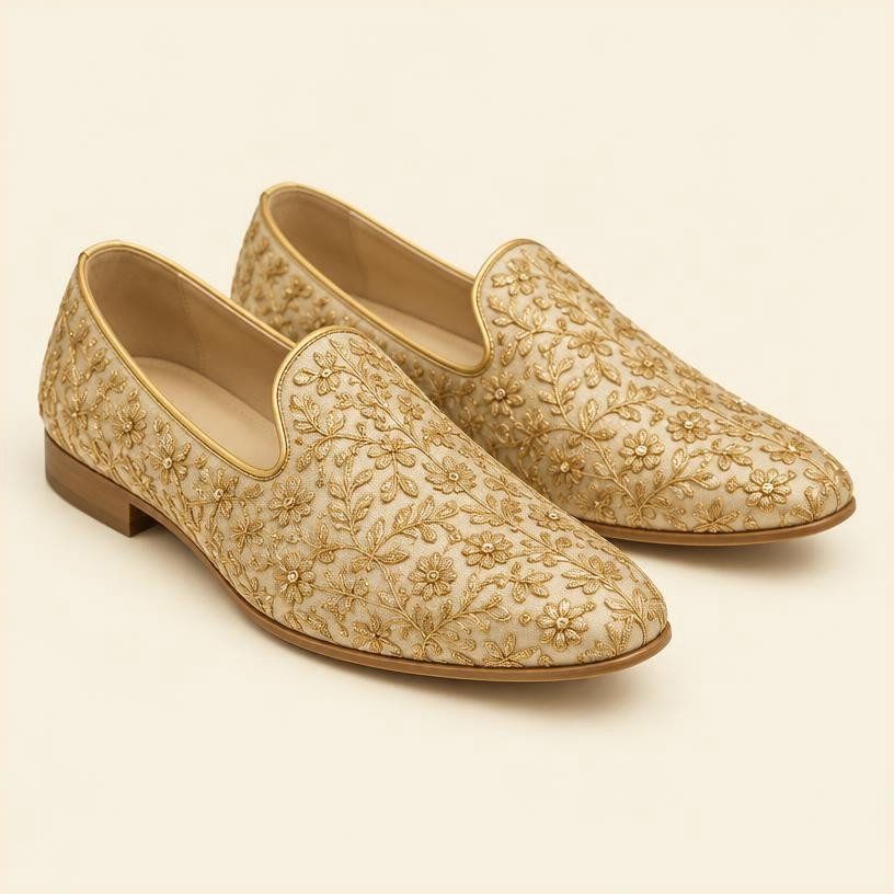 Gold Zari Mojari Shoe
